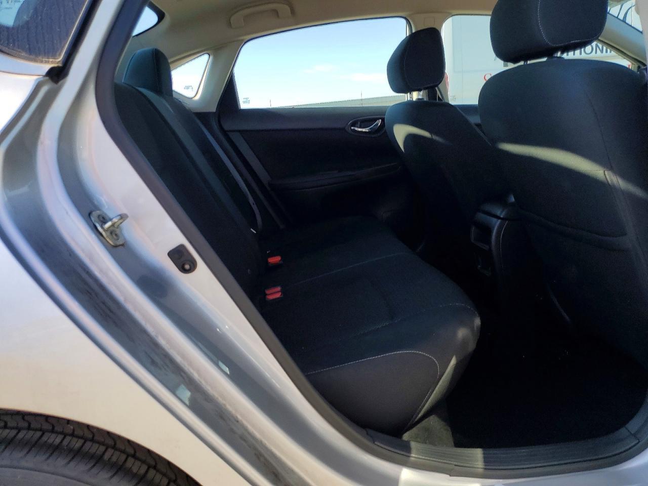 2019 NISSAN SENTRA S — Фото 10 из 13