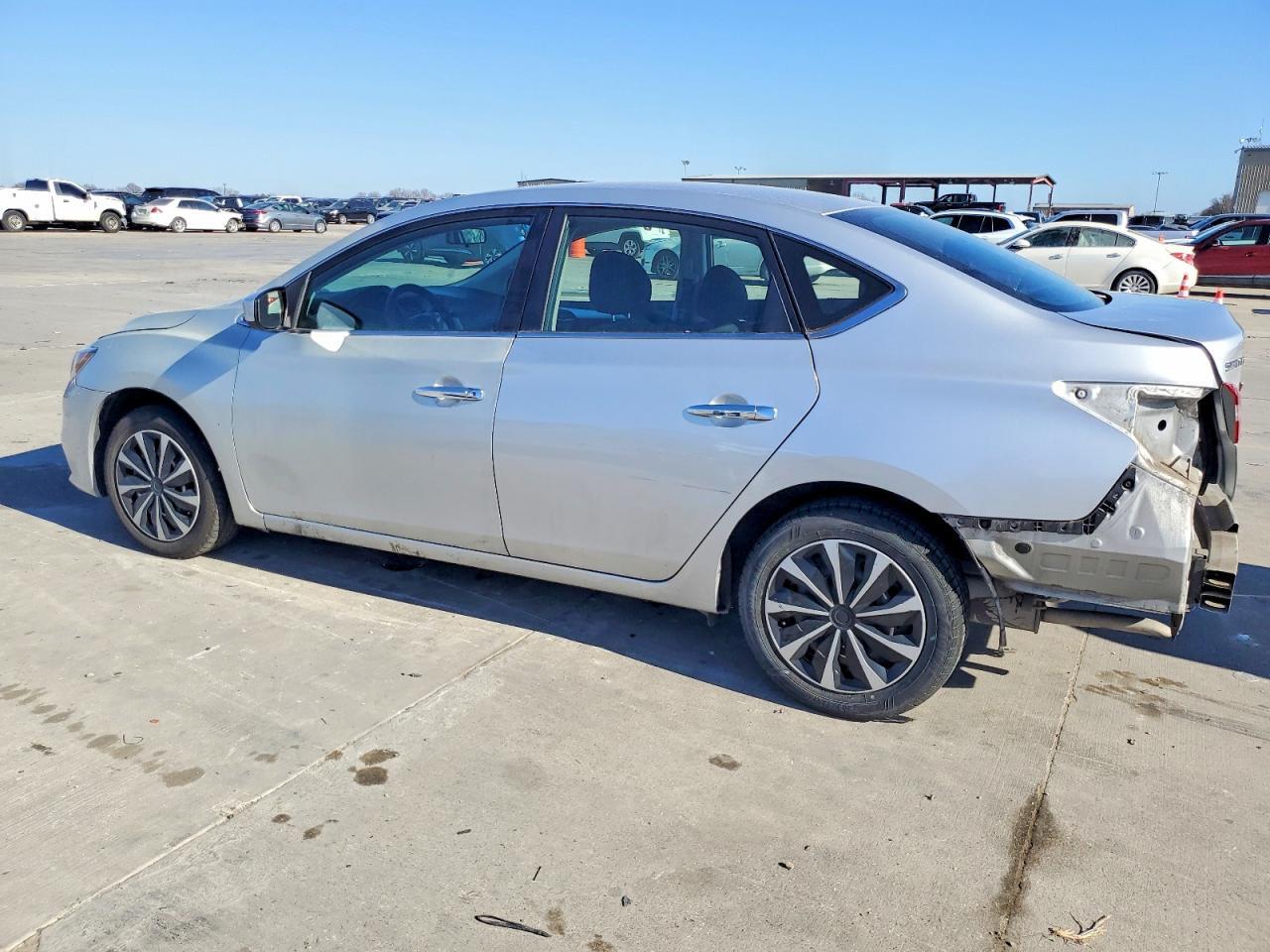 2019 NISSAN SENTRA S — Фото 2 из 13