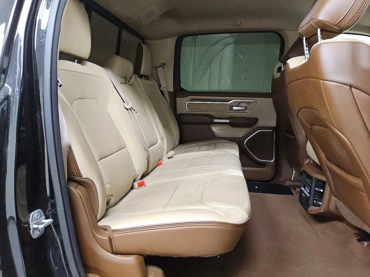 2019 RAM 1500 LARAMIE — Фото 10 из 12