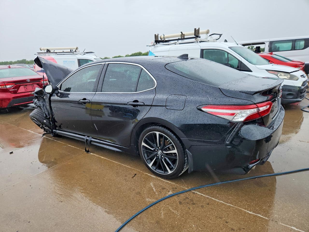 2019 TOYOTA CAMRY XSE V6 — Фото 2 из 12