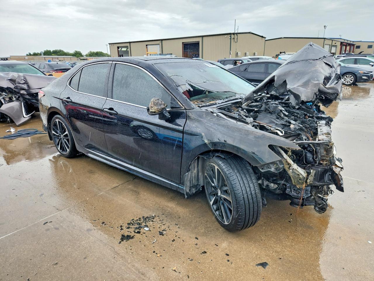 2019 TOYOTA CAMRY XSE V6 — Фото 4 из 12