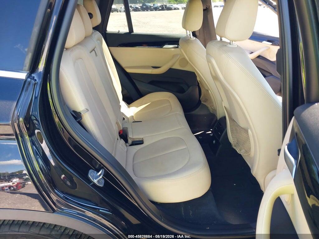 2017 BMW X1 XDRIVE28I — Фото 8 из 16