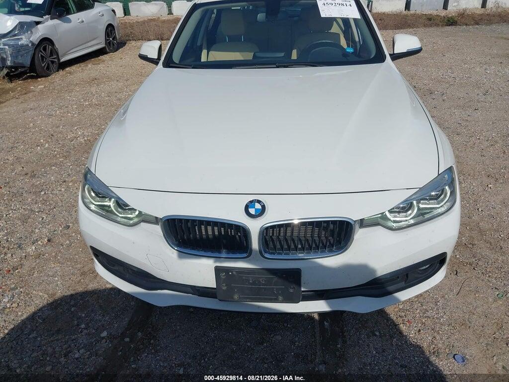 WBA8A3C52JA499692 2018 BMW 320I photo no. 12