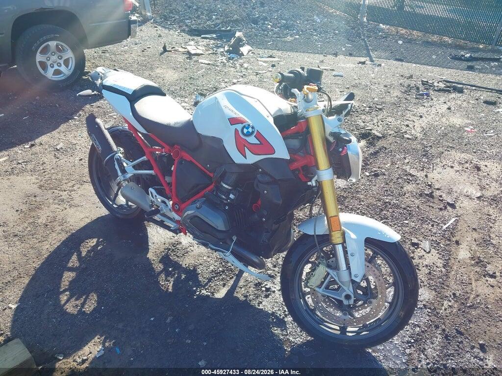 2015 BMW R1200 WB10A1400FZ196911