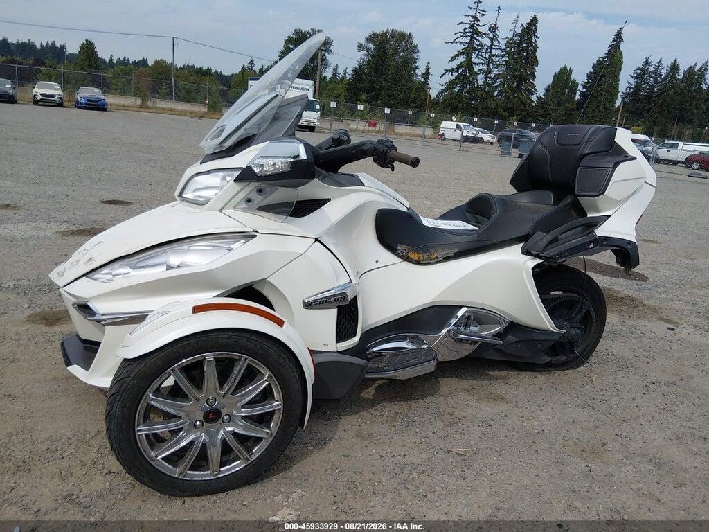 2BXNBDD29FV006078 2015 CAN-AM SPYDER ROADSTER photo no. 2