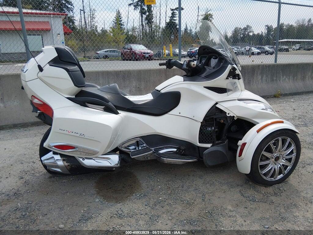 2BXNBDD29FV006078 2015 CAN-AM SPYDER ROADSTER photo no. 4