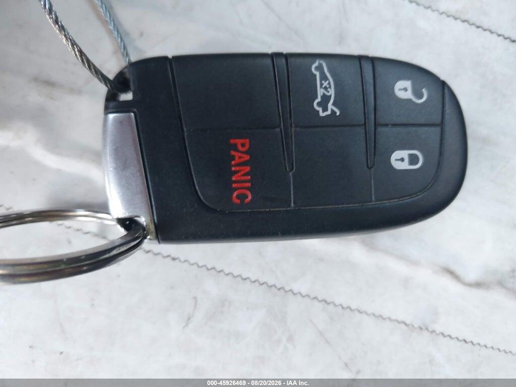 1C3CCCAB7GN161081 2016 CHRYSLER 200 photo no. 11