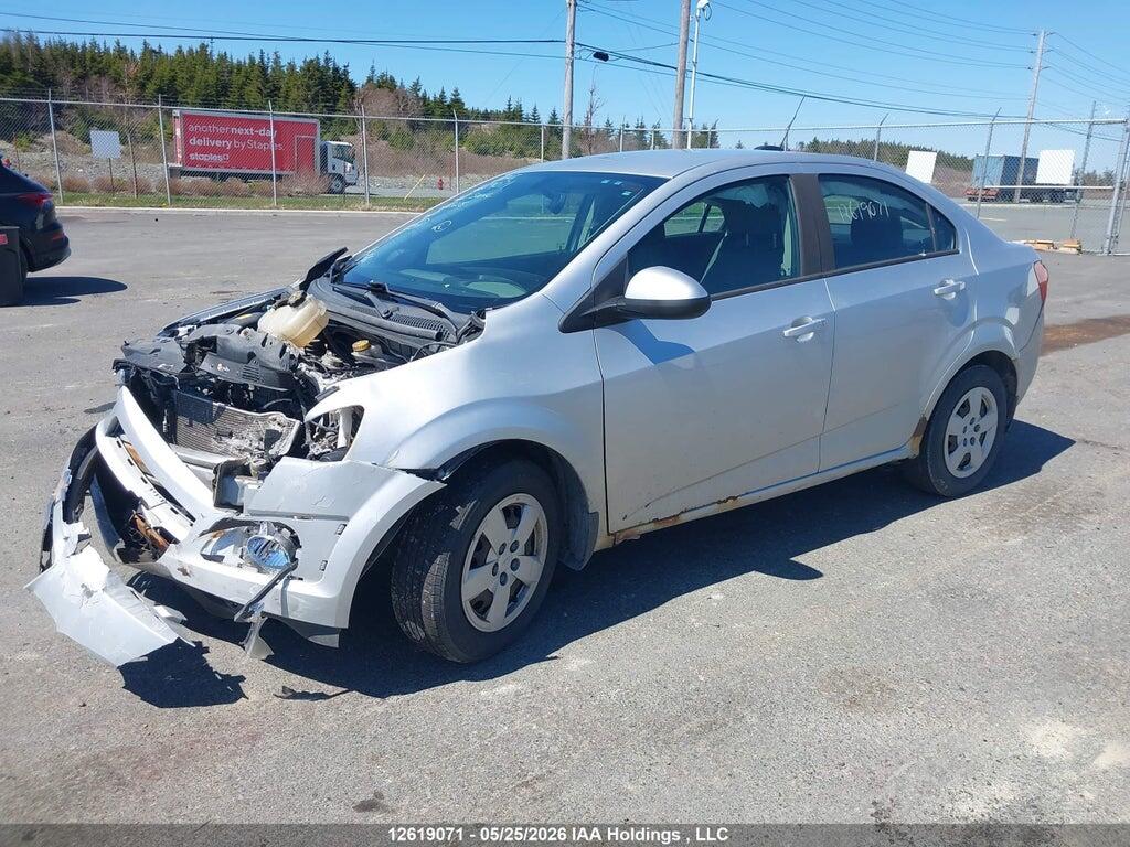 1G1JA5SH4F4215215 2015 CHEVROLET SONIC photo no. 2