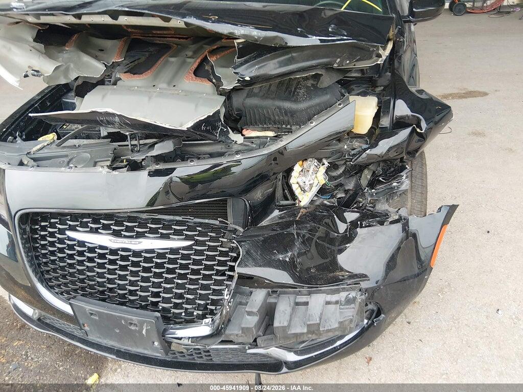 2C3CCAGG9HH616742 2017 CHRYSLER 300 photo no. 6