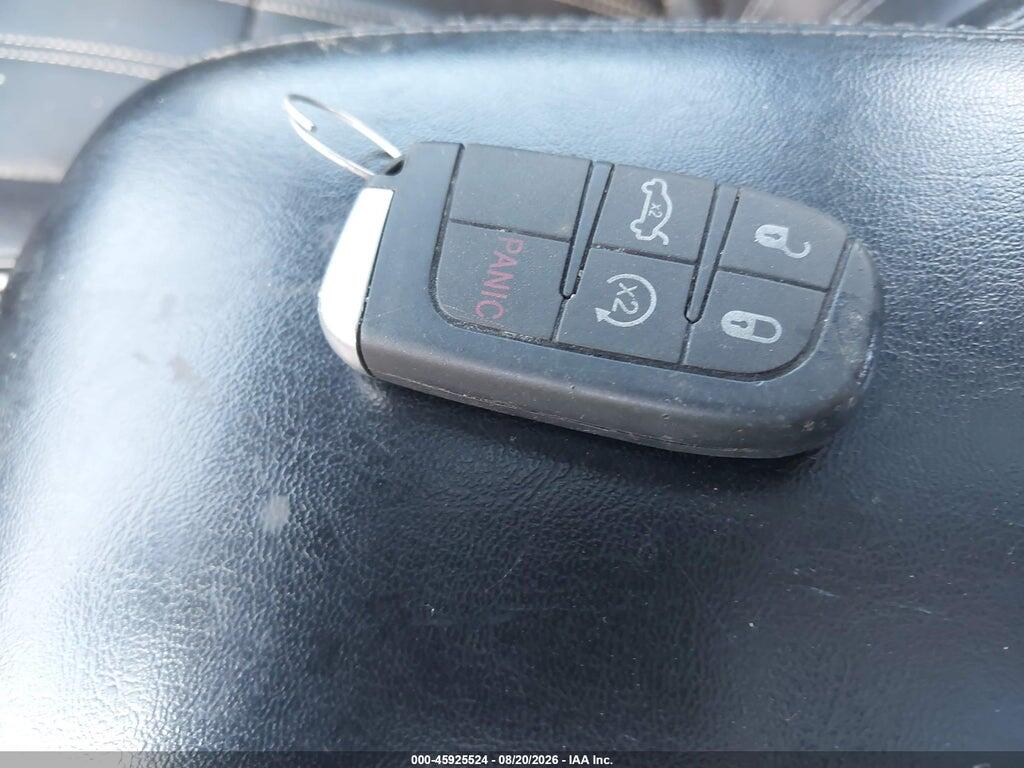 2C3CCAGGXFH830796 2015 CHRYSLER 300 photo no. 11