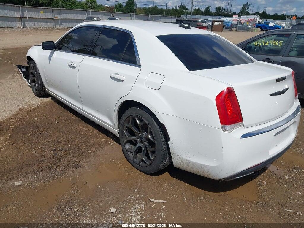 2C3CCAAG2FH749283 2015 CHRYSLER 300 photo no. 3