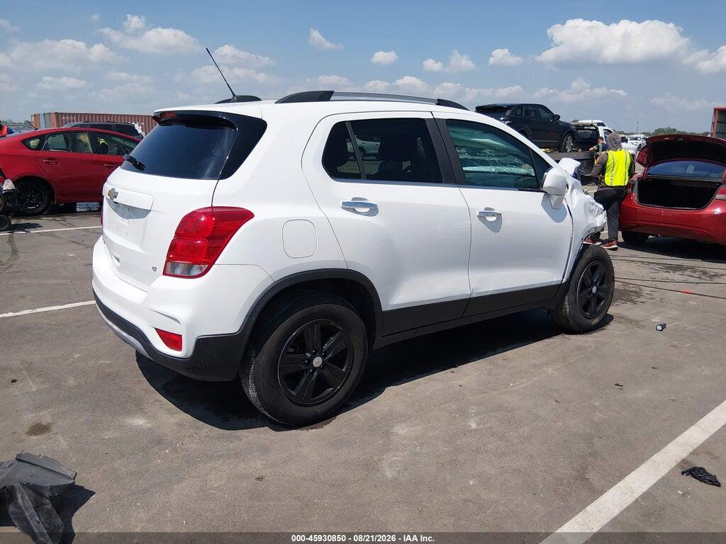 KL7CJPSB3JB674132 2018 CHEVROLET TRAX photo no. 4