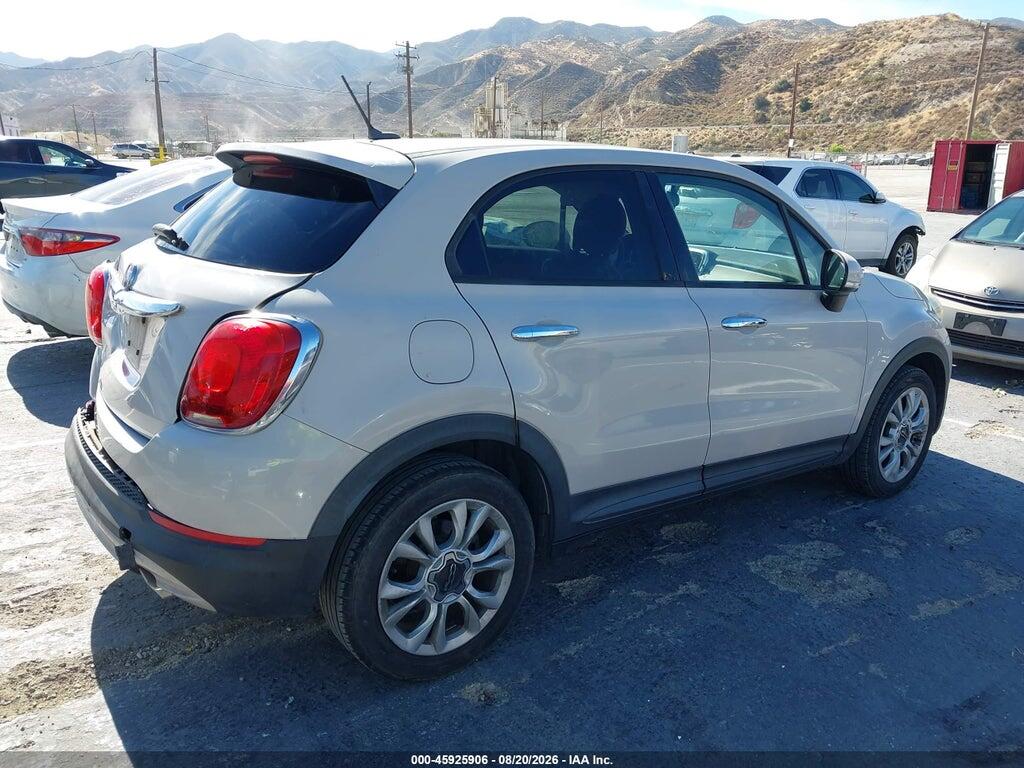 ZFBCFXBT2GP362055 2016 FIAT 500X photo no. 4