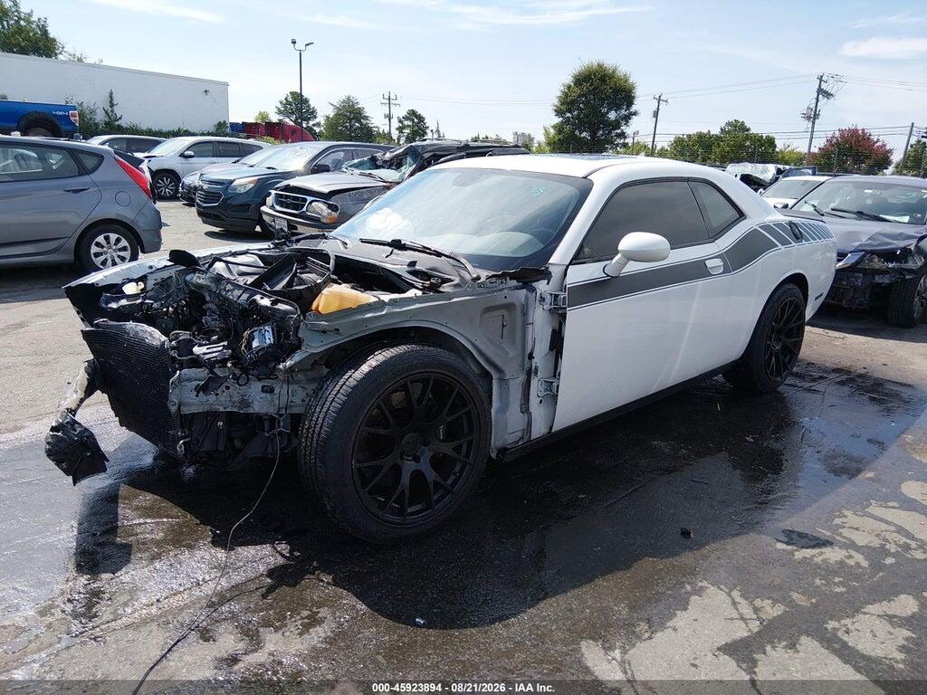 2C3CDZFJ7JH310749 2018 DODGE CHALLENGER photo no. 2
