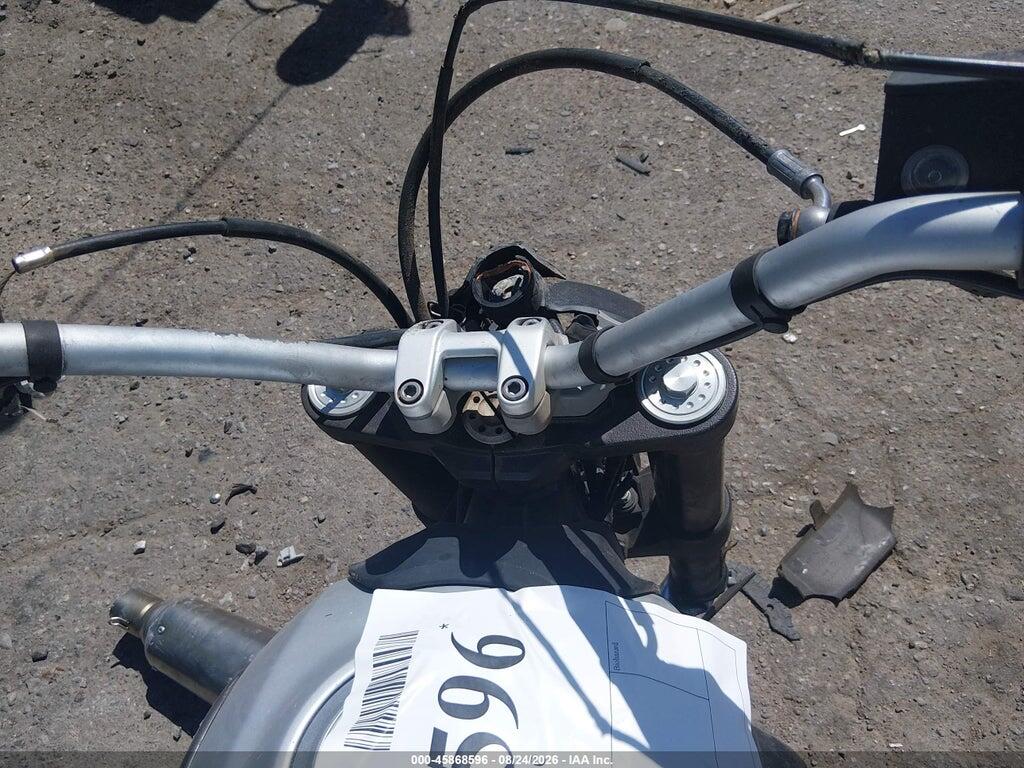 ML015ANM8JT013389 2018 DUCATI SCRAMBLER photo no. 7