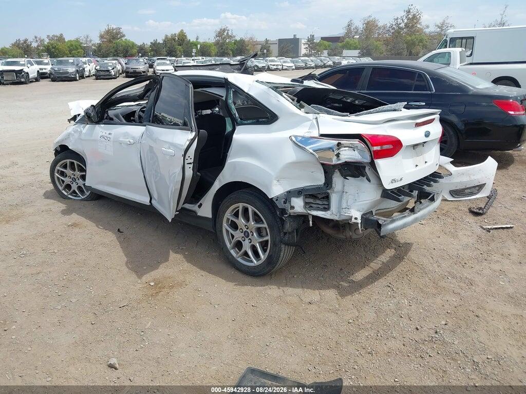1FADP3F27FL326916 2015 FORD FOCUS photo no. 3