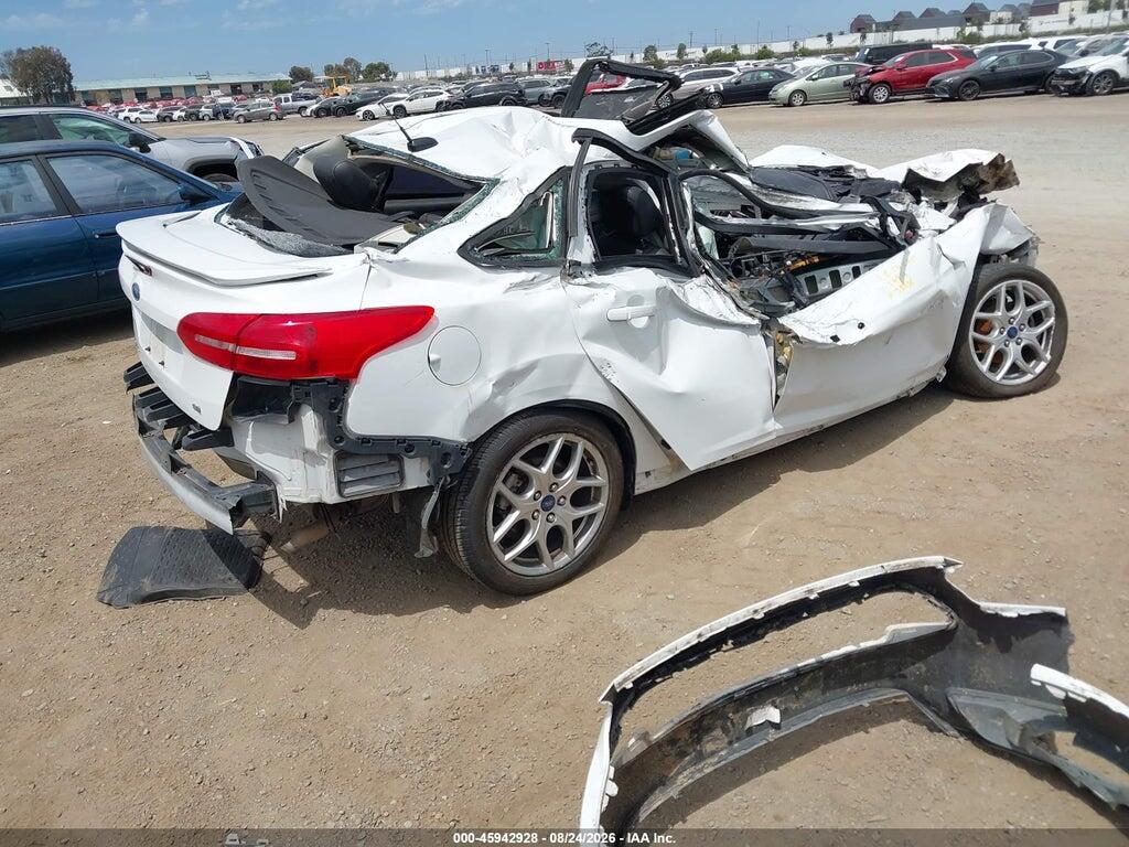 1FADP3F27FL326916 2015 FORD FOCUS photo no. 4