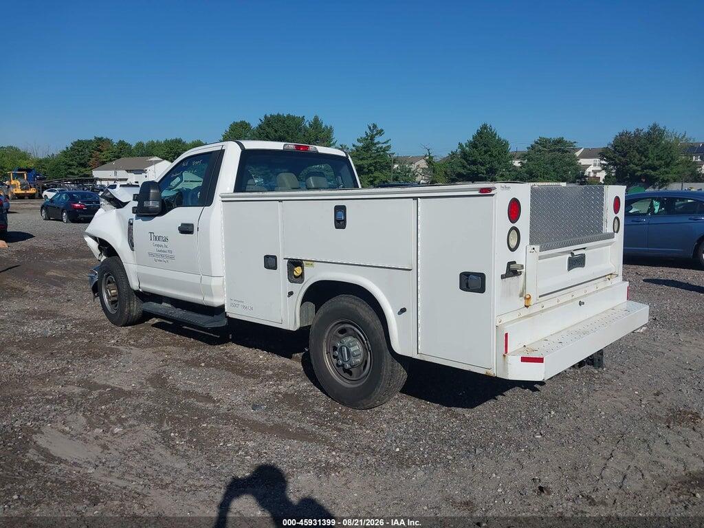 1FDBF2A66JEB54105 2018 FORD F-250 photo no. 3
