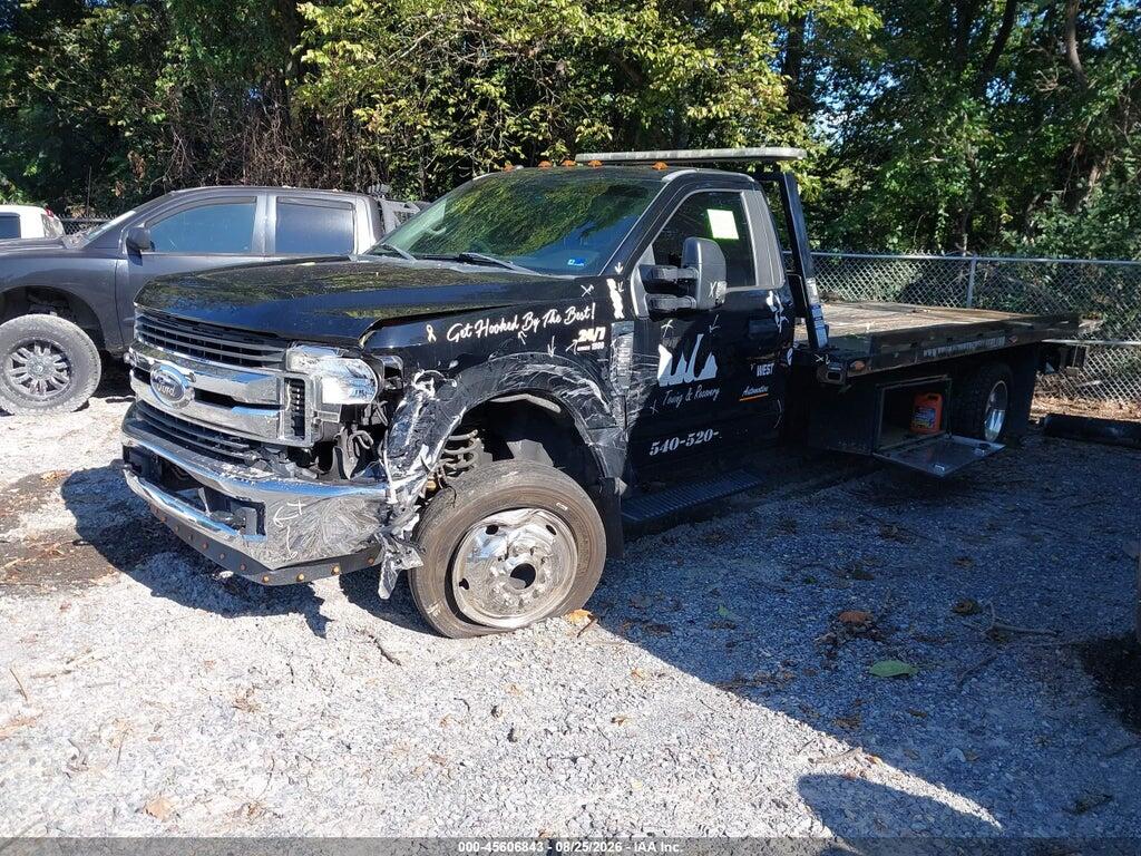 1FDUF5GY3JEB43887 2018 FORD F-550 CHASSIS photo no. 2