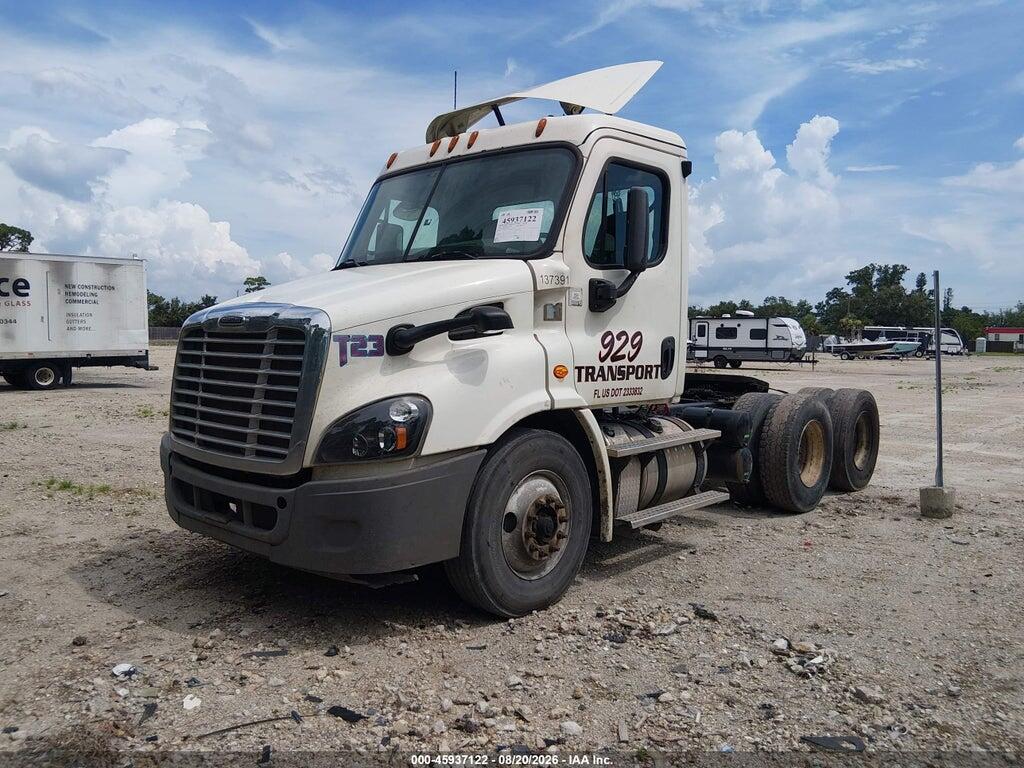 3AKJGBDV4GSHE4027 2016 FREIGHTLINER CASCADIA 113 photo no. 2