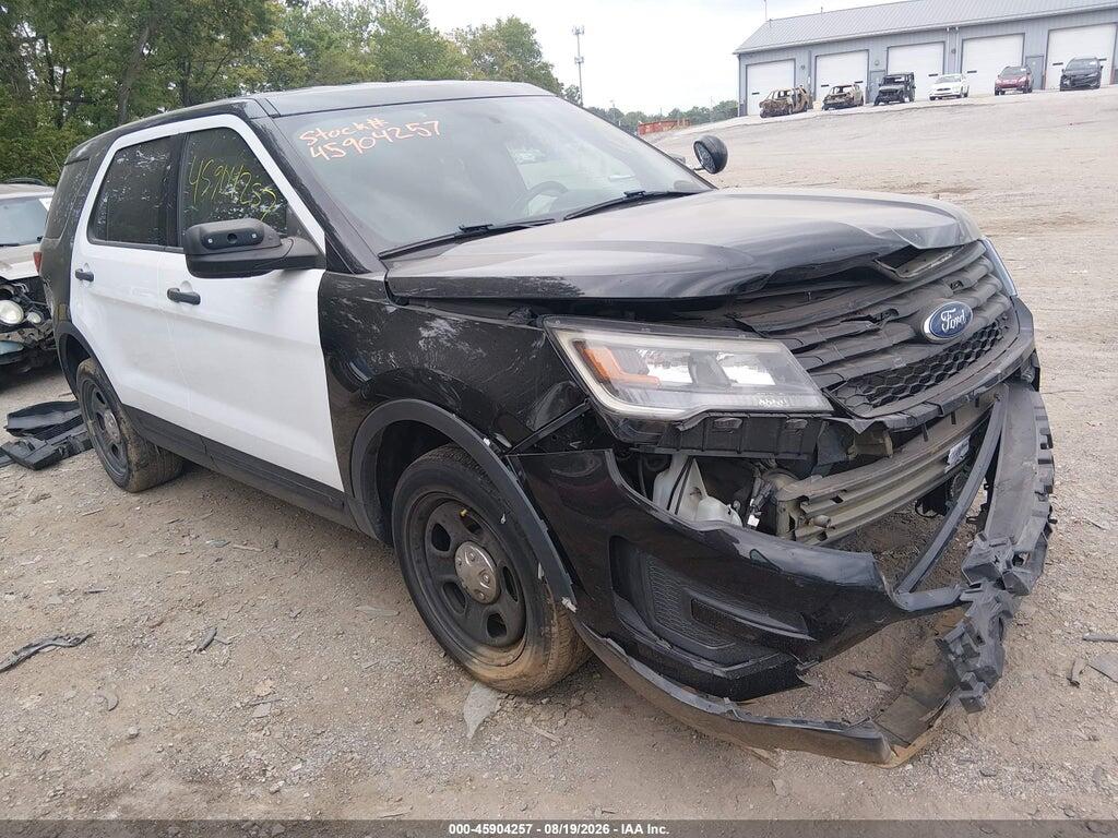 1FM5K8AR0JGB59133 2018 FORD POLICE INTERCEPTOR UTILITY photo no. 1