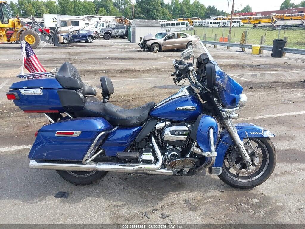 1HD1FCC17HB618620 2017 HARLEY-DAVIDSON FLHTCU photo no. 12