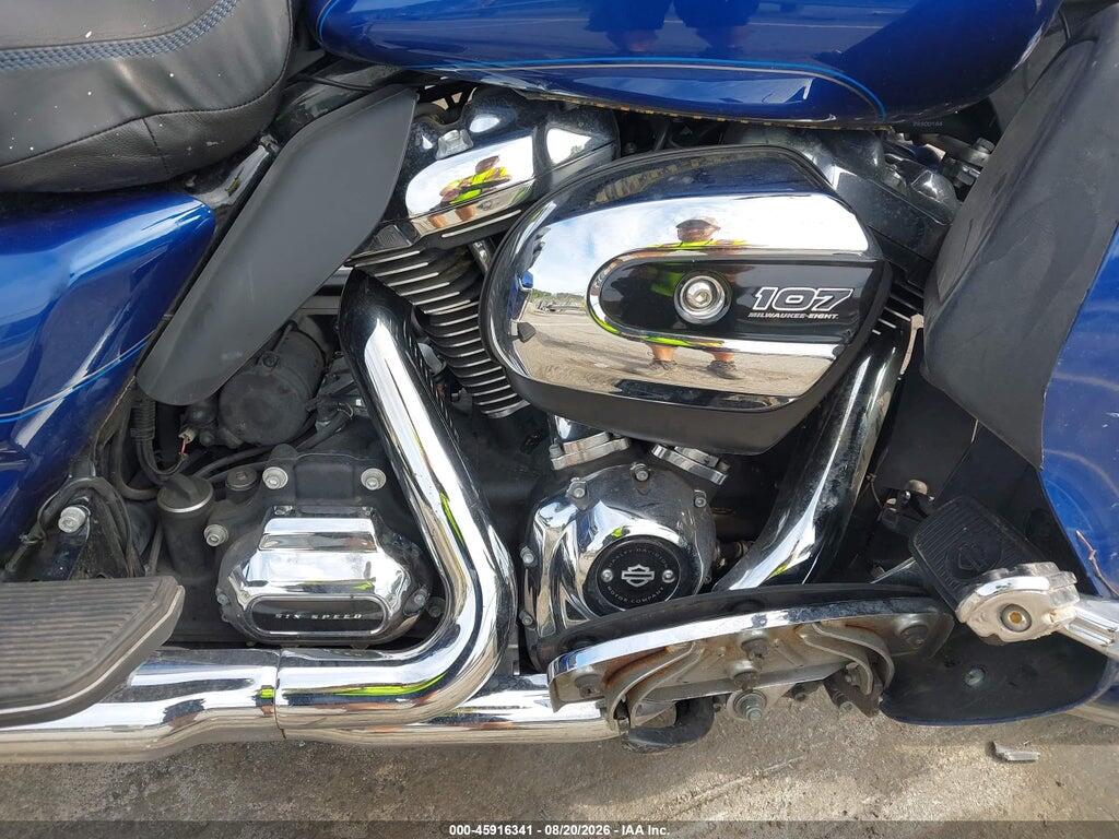 1HD1FCC17HB618620 2017 HARLEY-DAVIDSON FLHTCU photo no. 8