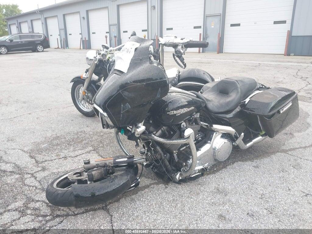 1HD1KRM11FB645466 2015 HARLEY-DAVIDSON FLHXS photo no. 2