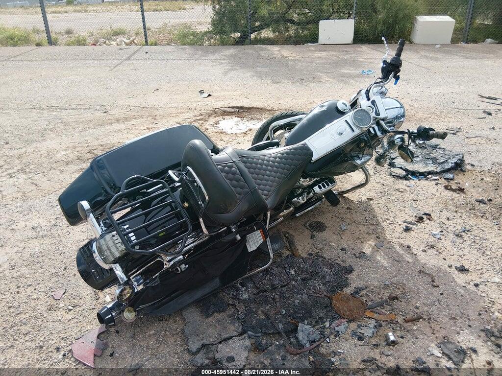 1HD1FBC15JB667802 2018 HARLEY-DAVIDSON FLHR photo no. 3
