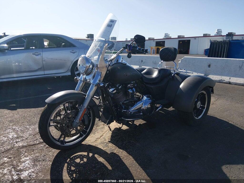 1HD1MCC10JB856627 2018 HARLEY-DAVIDSON FLRT photo no. 2