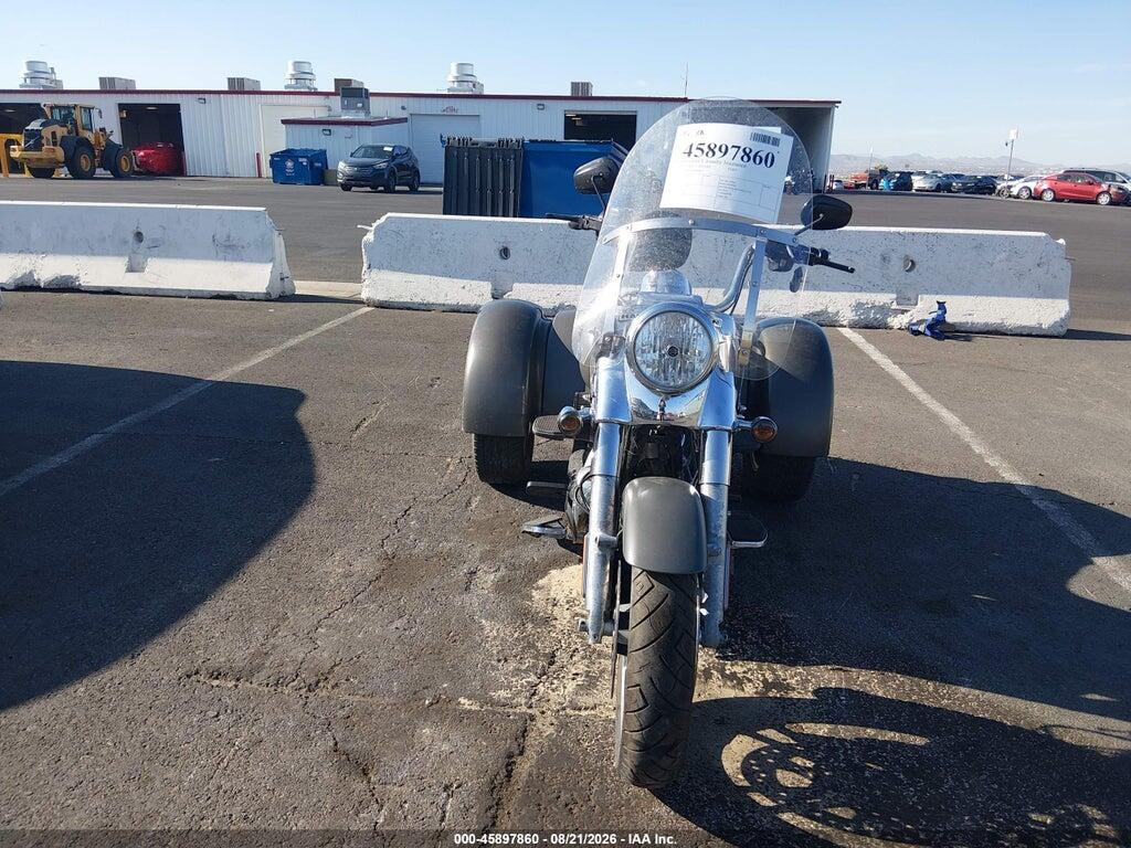 1HD1MCC10JB856627 2018 HARLEY-DAVIDSON FLRT photo no. 5
