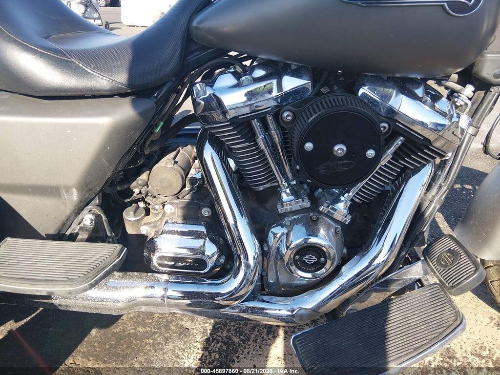 1HD1MCC10JB856627 2018 HARLEY-DAVIDSON FLRT photo no. 8