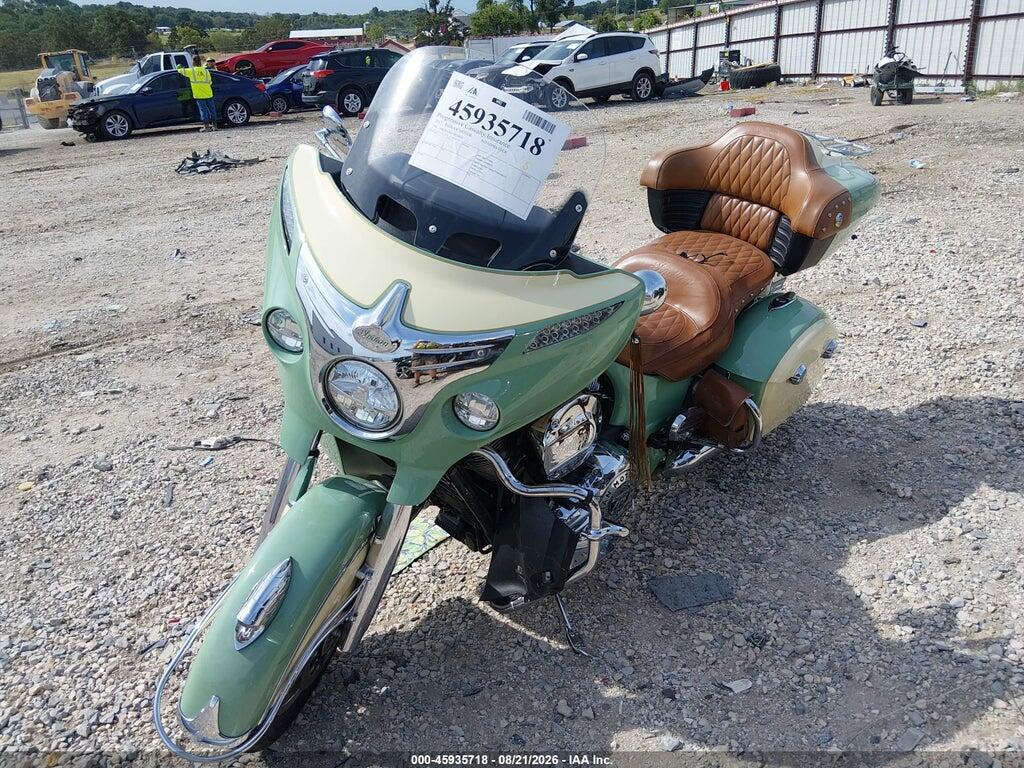 56KTRAAA0H3349227 2017 INDIAN MOTORCYCLE CO. ROADMASTER photo no. 2