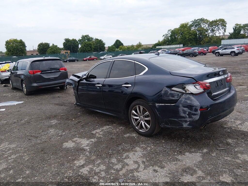 JN1BY1AP1HM741302 2017 INFINITI Q70 photo no. 3