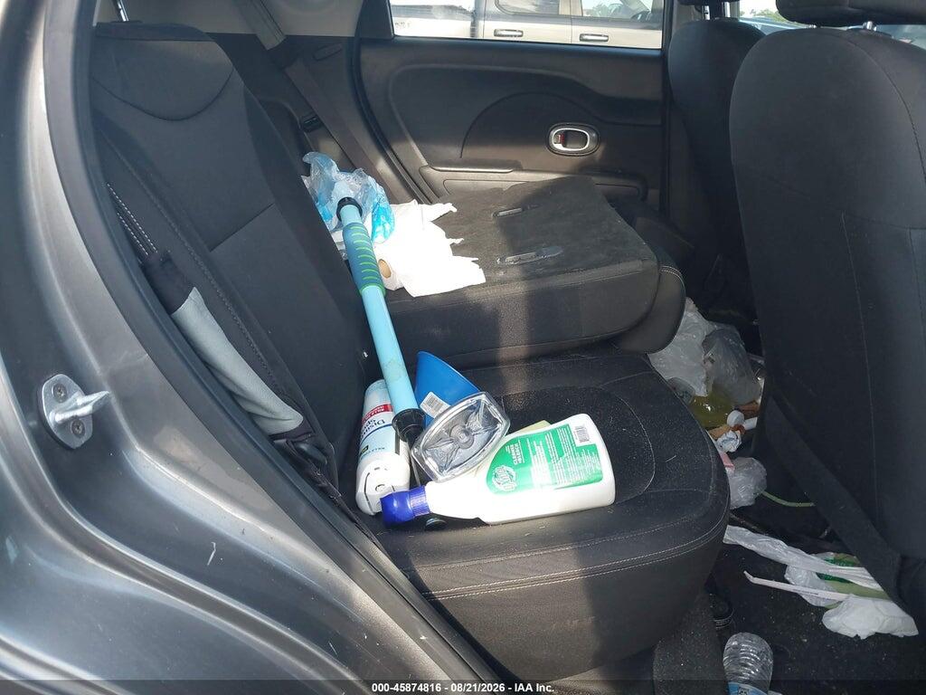 KNDJN2A2XG7314015 2016 KIA SOUL photo no. 8