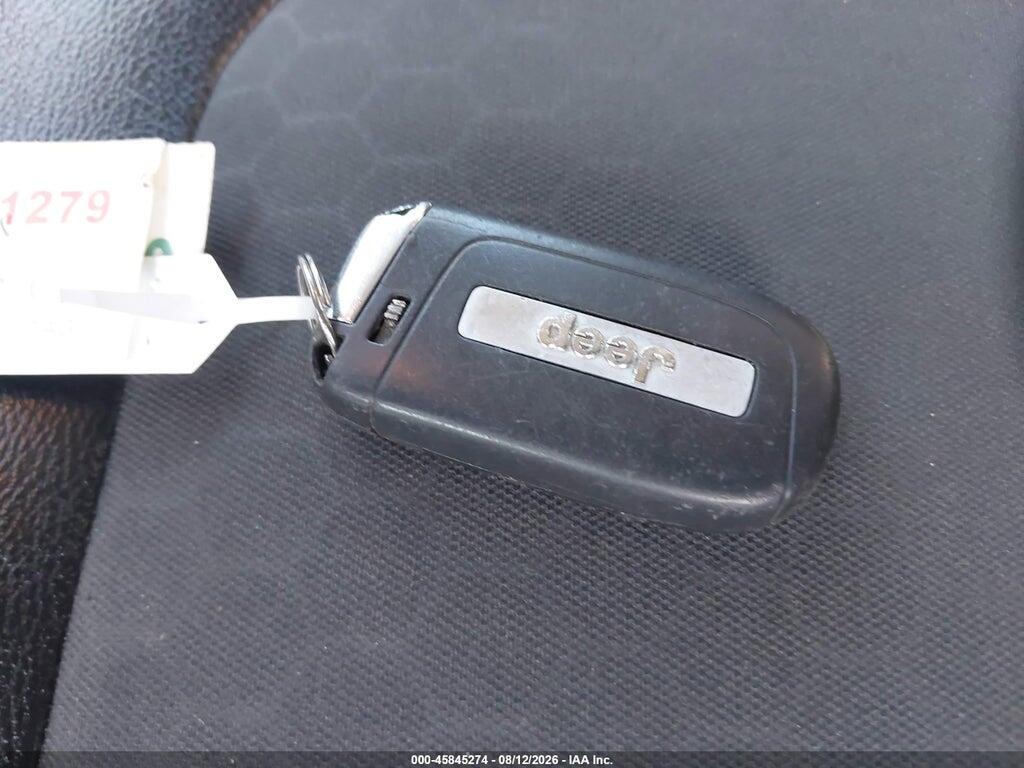 3C4NJDBB0JT395004 2018 JEEP COMPASS photo no. 11