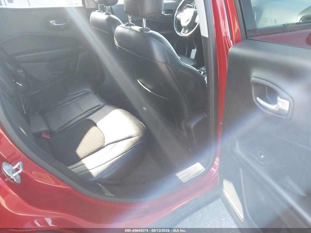 3C4NJDBB0JT395004 2018 JEEP COMPASS photo no. 8