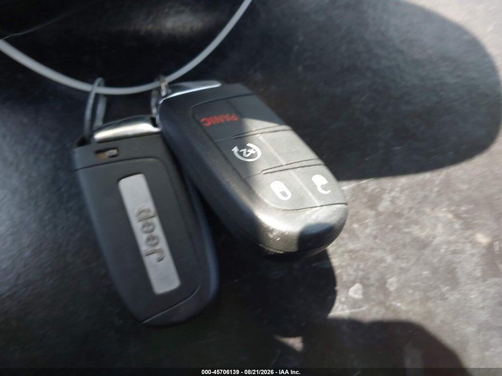 3C4NJCBB6JT271460 2018 JEEP COMPASS photo no. 11