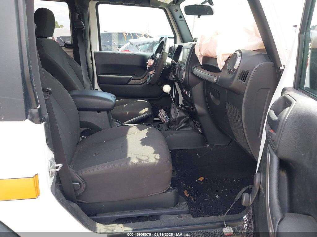 1C4AJWAG9JL903635 2018 JEEP WRANGLER JK photo no. 5