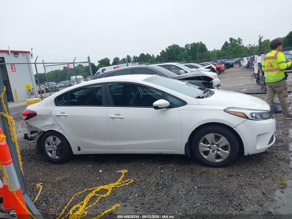 3KPFK4A78HE086278 2017 KIA FORTE photo no. 12