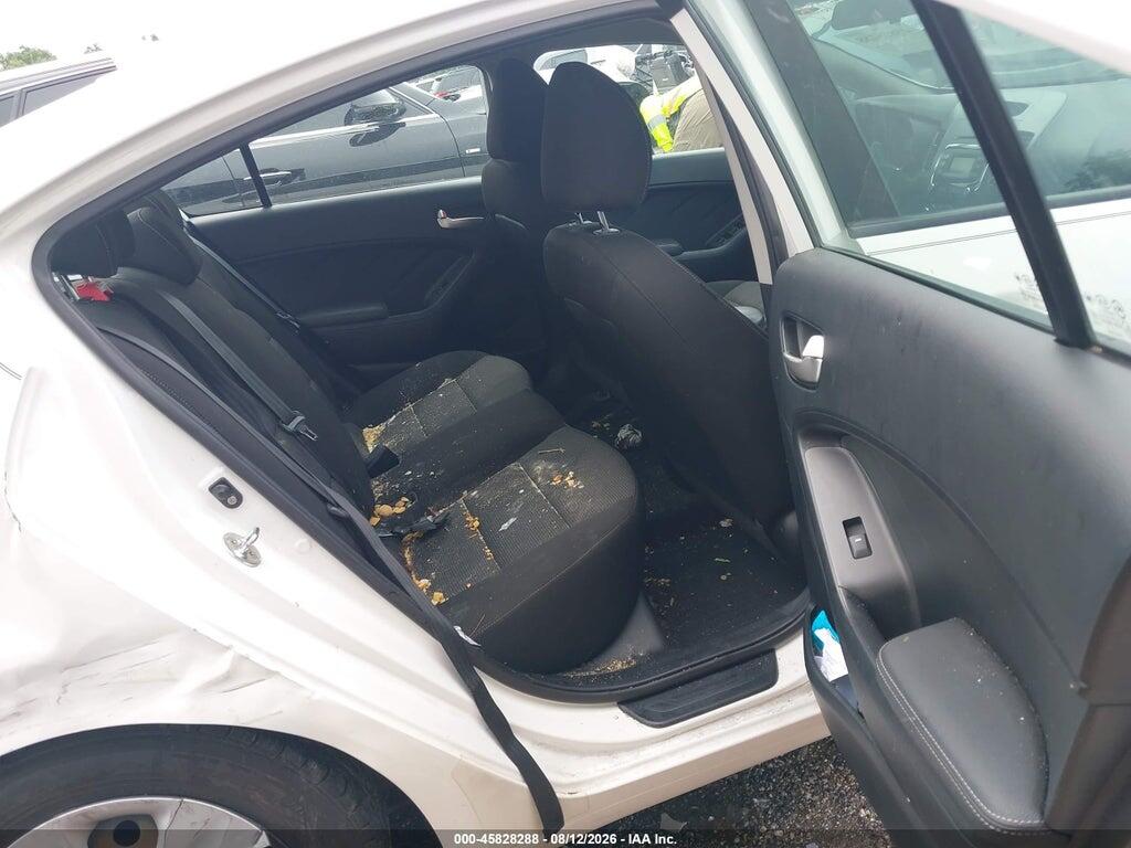 3KPFK4A78HE086278 2017 KIA FORTE photo no. 8