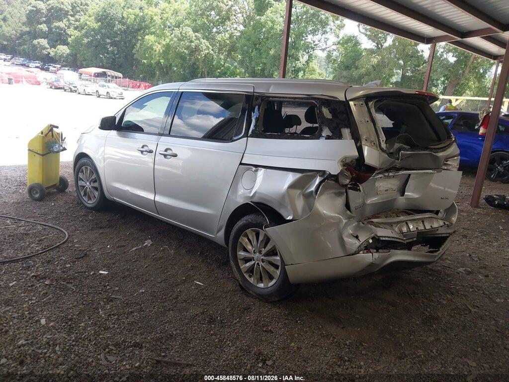 KNDMC5C16H6263189 2017 KIA SEDONA photo no. 3