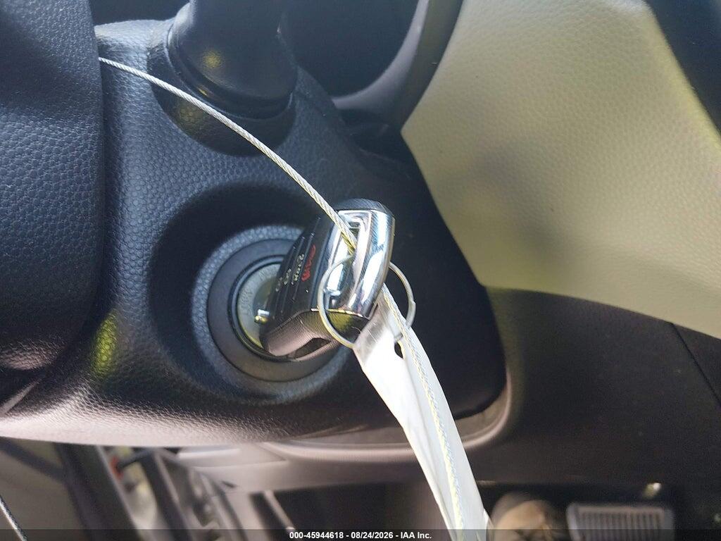 KNDJN2A27J7586707 2018 KIA SOUL photo no. 11