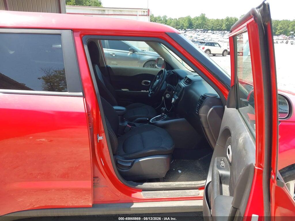 KNDJP3A5XJ7619984 2018 KIA SOUL photo no. 5