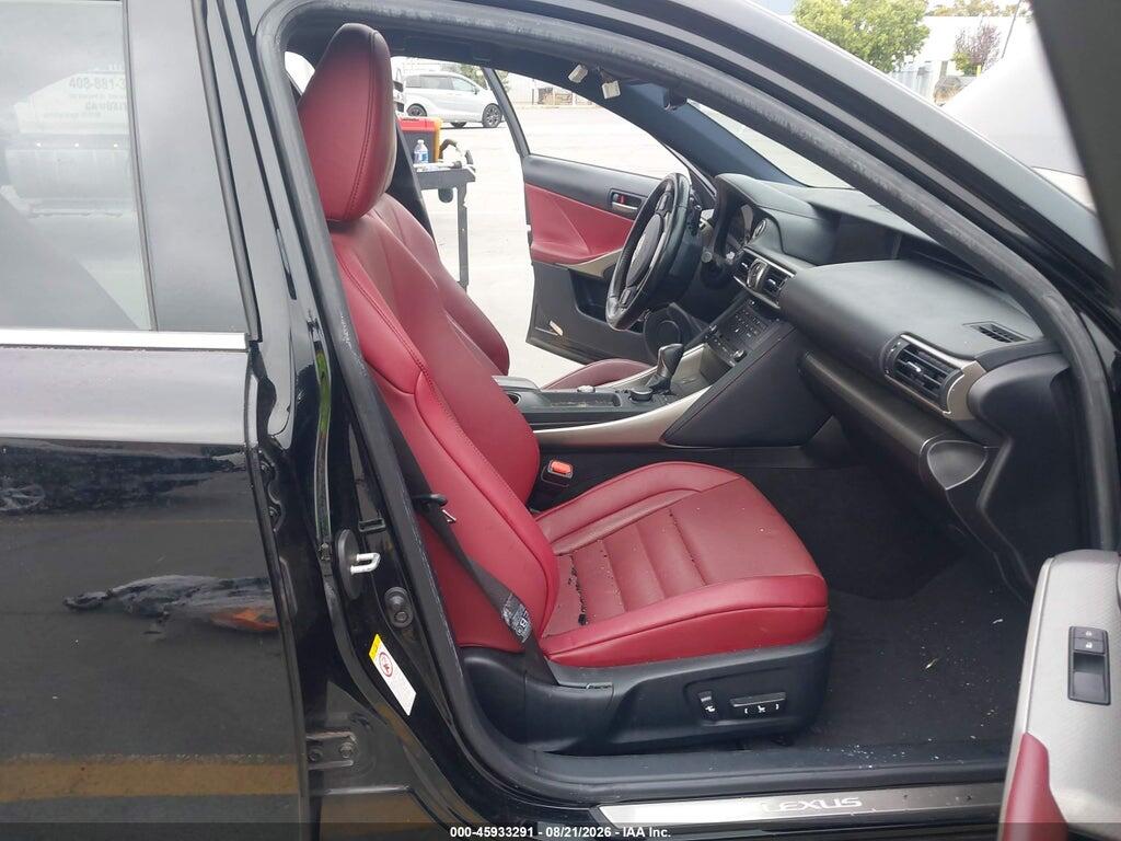 JTHBA1D28J5073708 2018 LEXUS IS 300 photo no. 5