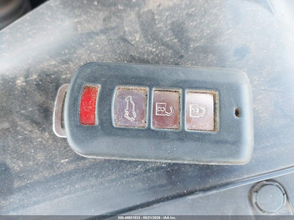 JA4AD3A34HZ041686 2017 MITSUBISHI OUTLANDER photo no. 11