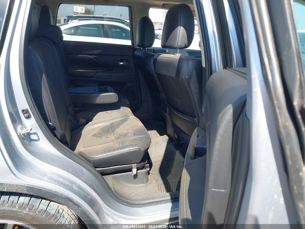 JA4AD3A34HZ041686 2017 MITSUBISHI OUTLANDER photo no. 8