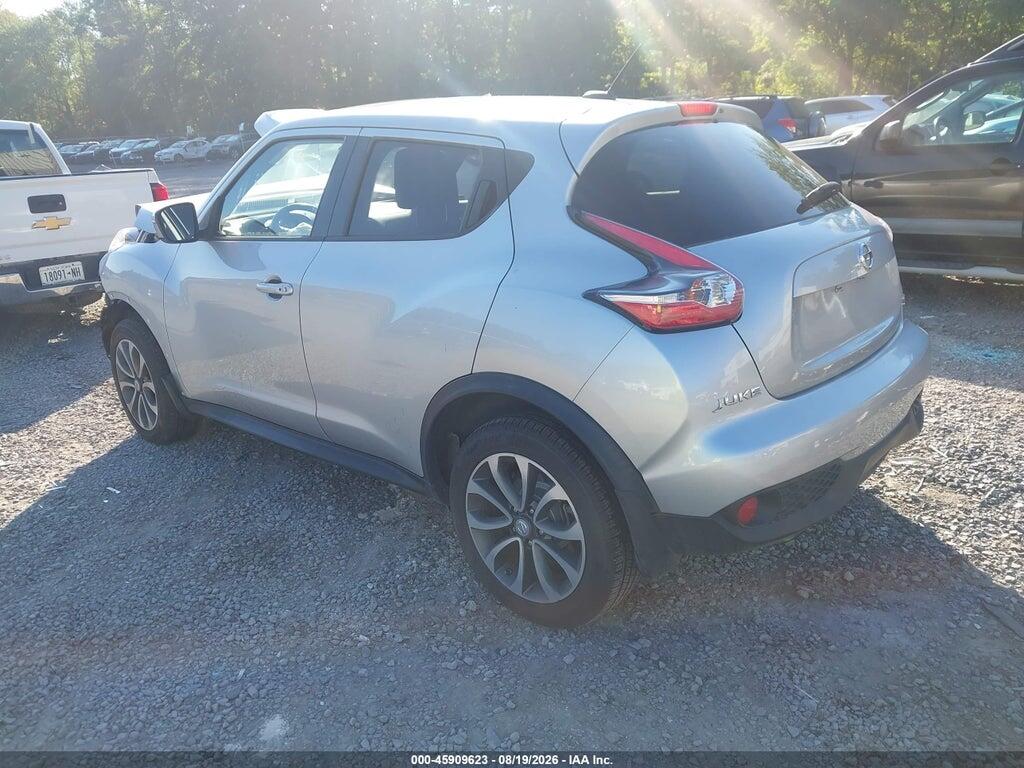 JN8AF5MR3HT704250 2017 NISSAN JUKE photo no. 3