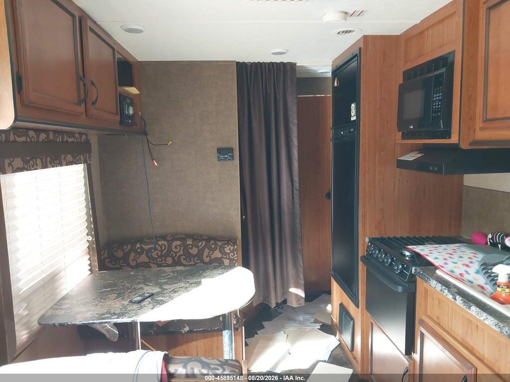 1SABS0BN5G28B5083 2016 STARCRAFT AUTUMN RIDGE photo no. 5