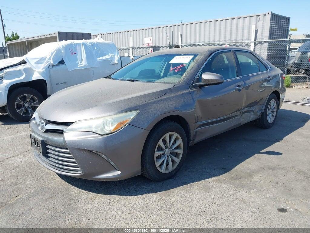 4T1BF1FK3GU171068 2016 TOYOTA CAMRY photo no. 2